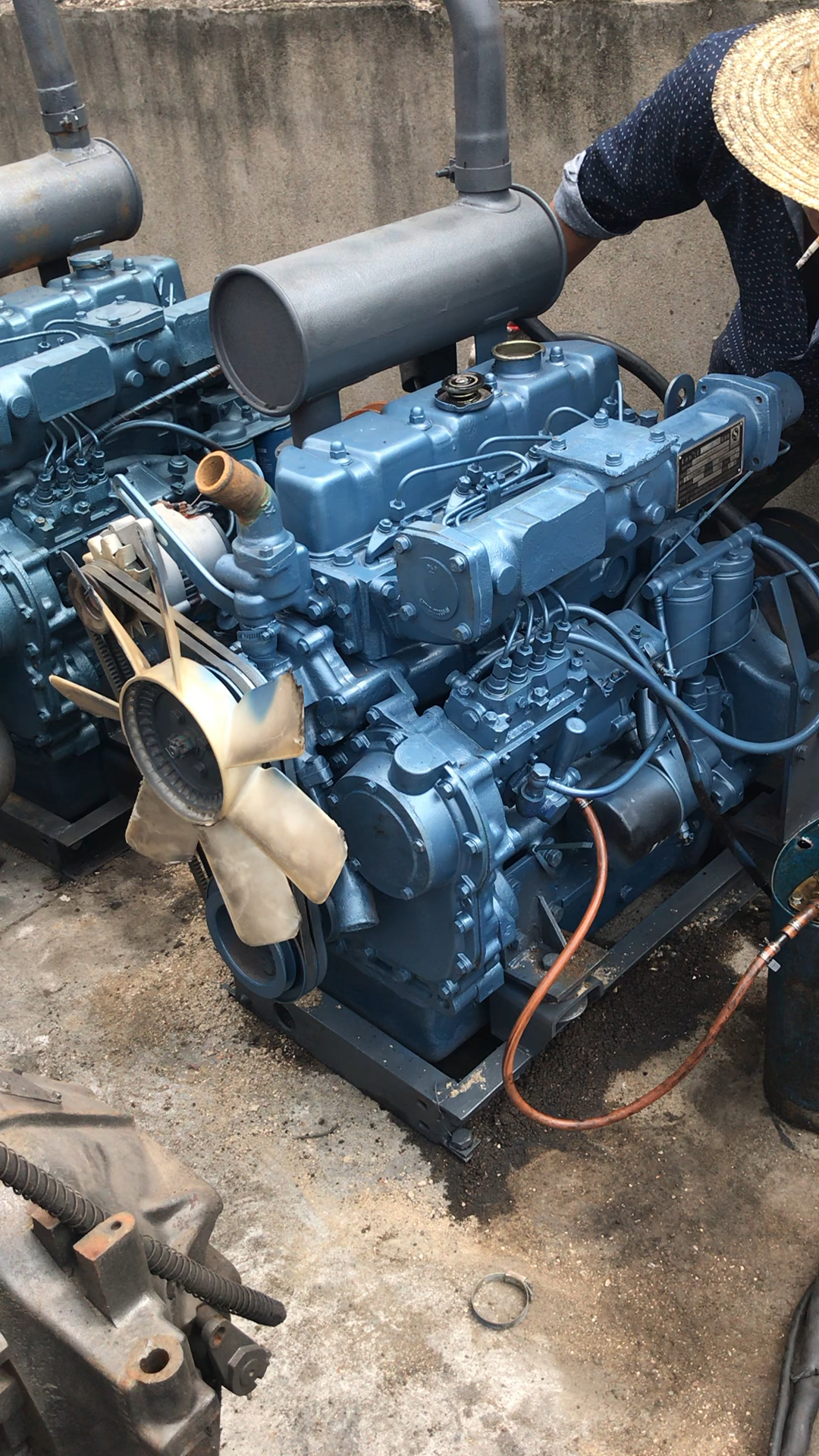 东方红4105收割机,现场测试