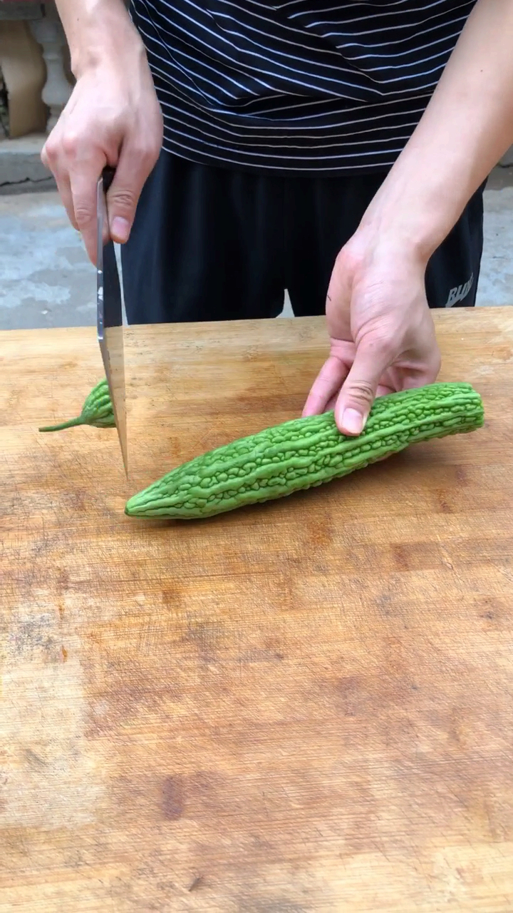 这个可以这么切苦瓜