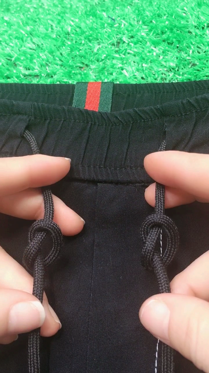 裤带这样系,上厕所方便