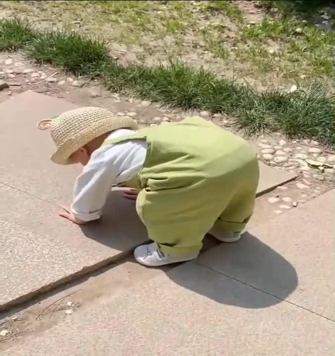 刚学会走路的小宝宝,一定要看到最后,容我先笑会儿