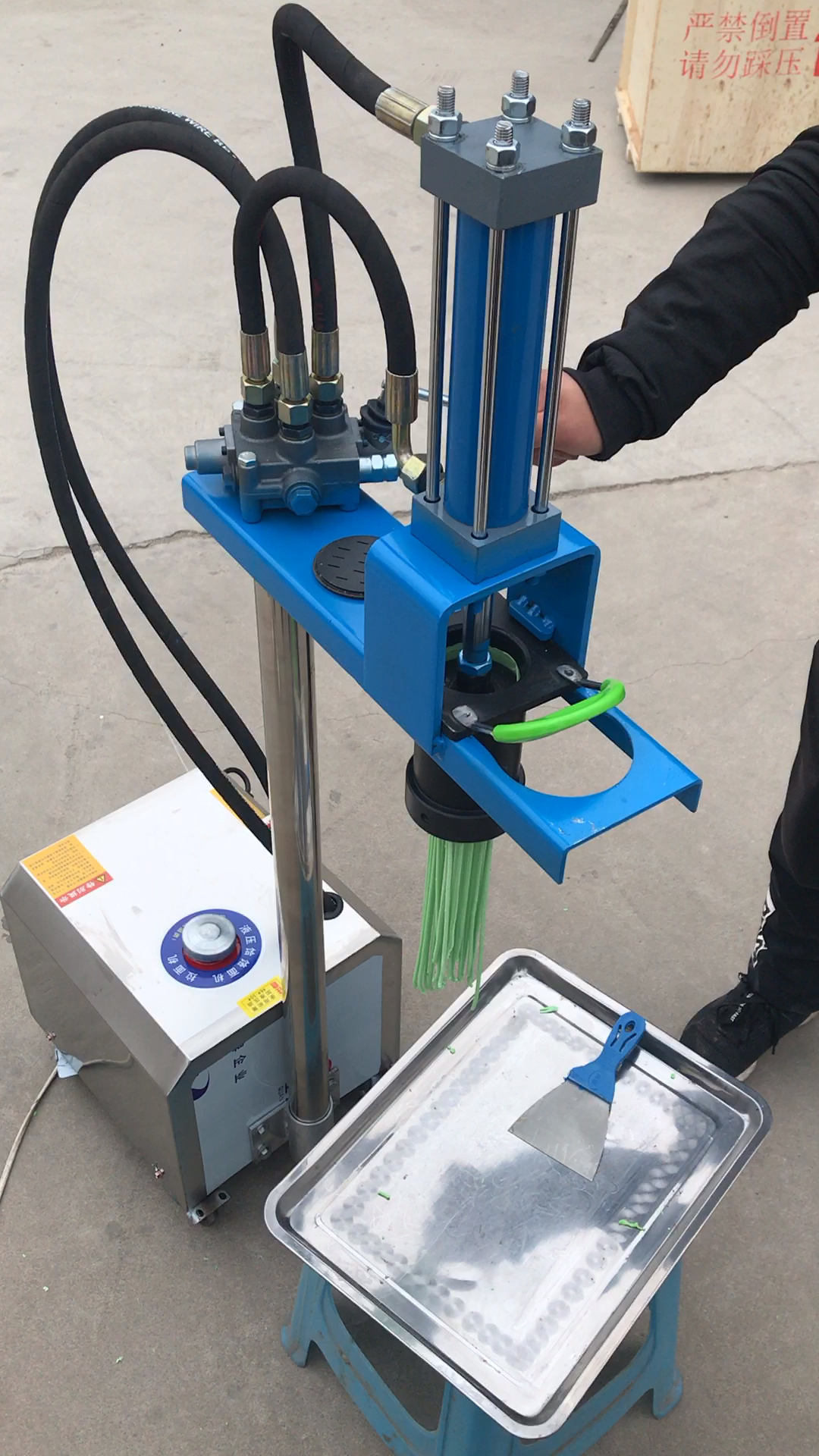 金科液压饸饹面机