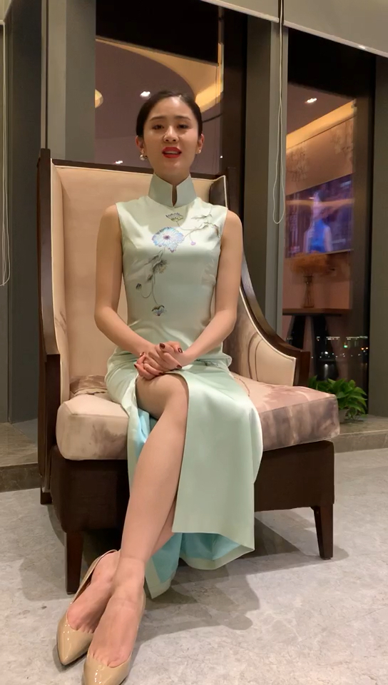 欢乐幸福年#邱凌老师分享优雅坐姿第一阶段!