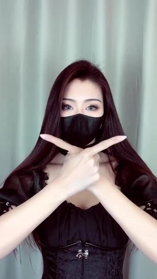 如果他不爱你了请你爱自己就让他走吧cindy手势舞挑战钢琴曲