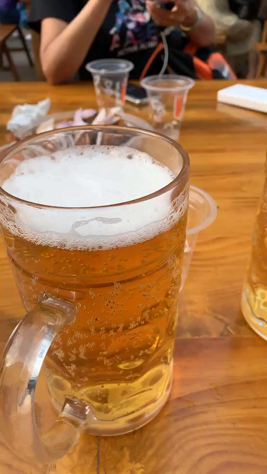 音为有你#夜宵是一整只羊腿配啤酒