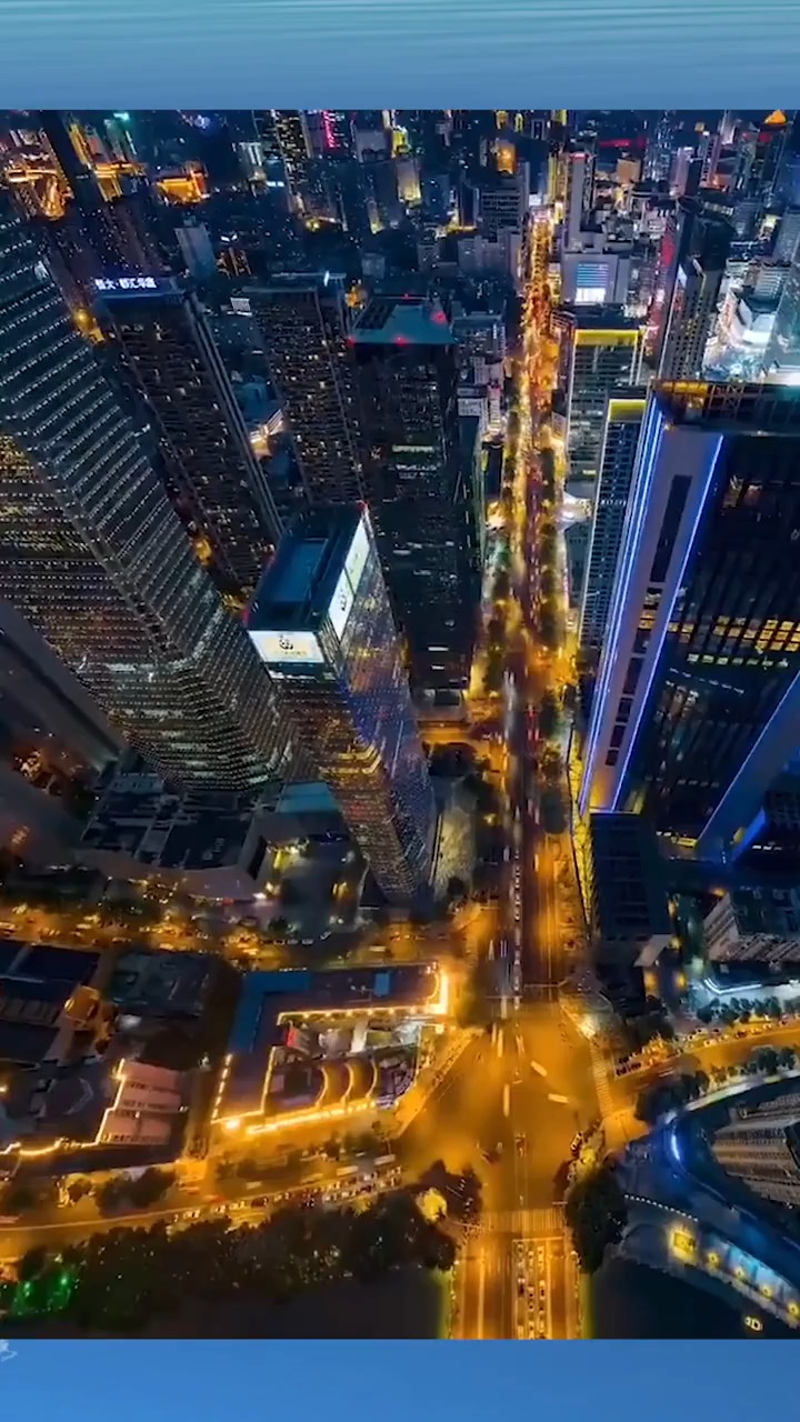航拍四川成都市,高楼林立夜景璀璨,俯瞰全景超震撼!-度小视