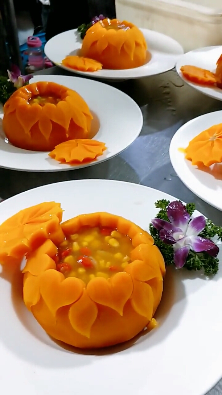 舌尖上的旅行#养生一品金瓜盅!