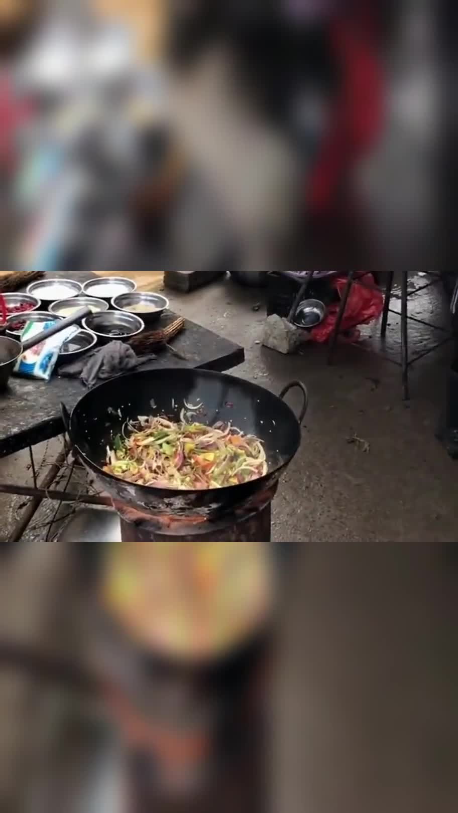 厉害了农村大厨,这样炒菜的样子你们见过吗,手法没有让我失望!