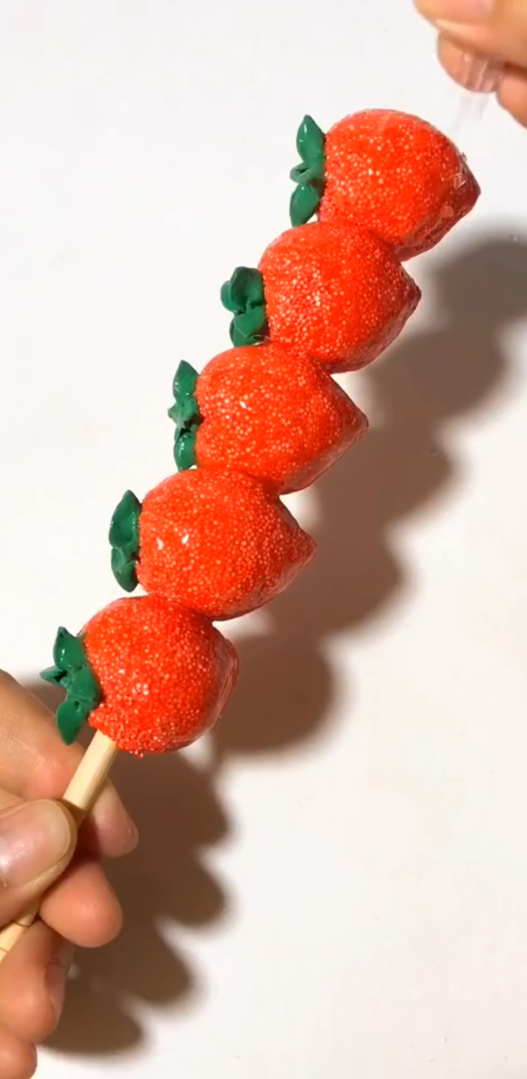 你喜欢的样子我都有#冰糖草莓串哦,超级可口