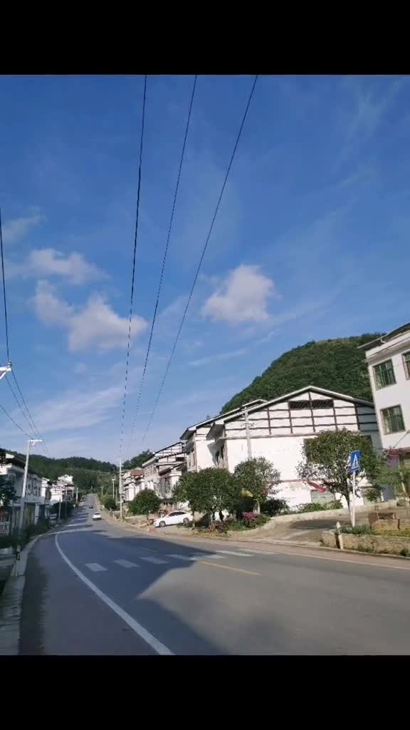 贵州有个地方叫罗甸县,罗甸县有个地方叫边阳镇,那就是我家虽然不是