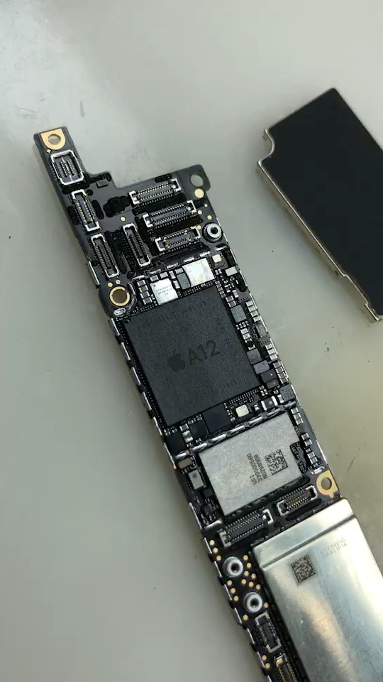 iphone xr 内部细节