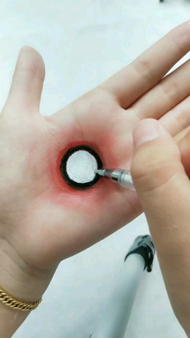 空洞的手大揭秘了,来看看吧