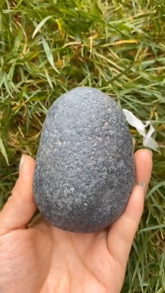 最小的石头图片