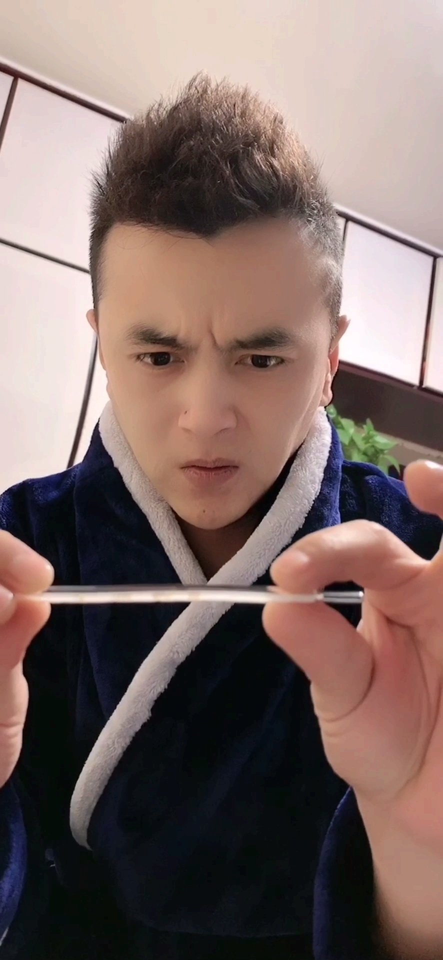 我的无敌老婆#说啥都得坐趟救护车,真闹挺!