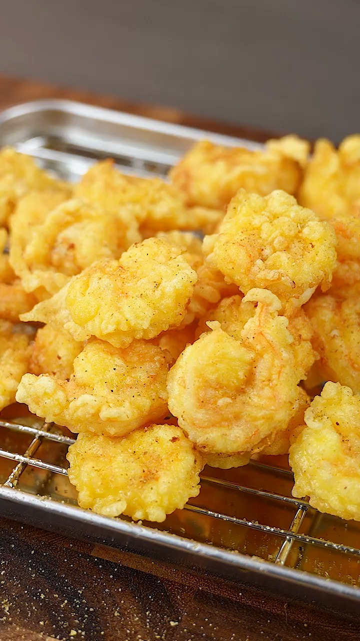 美食#外脆里嫩的软炸虾球,太有食欲了吧