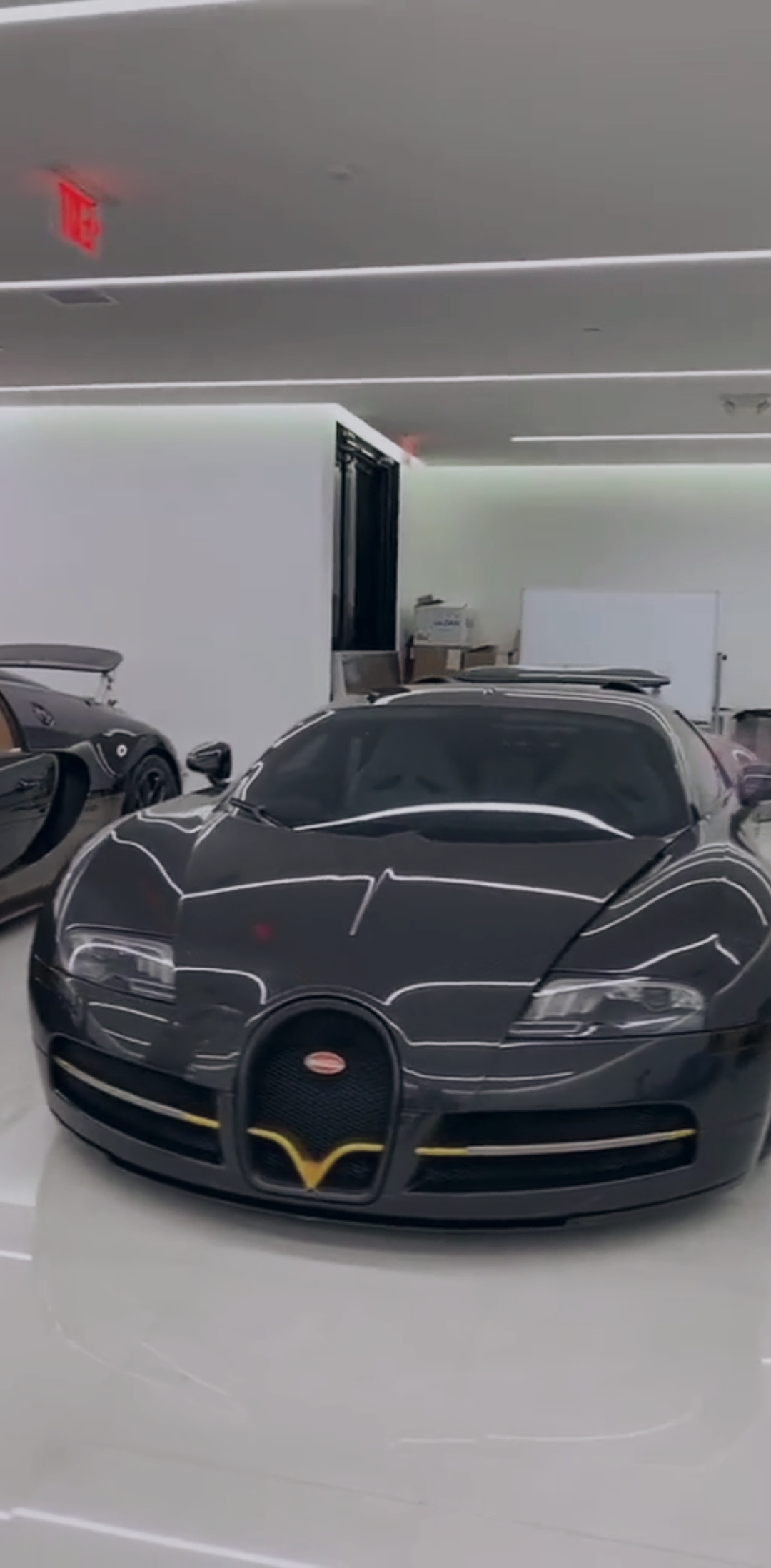 豪车超跑#来自迪拜某富豪的地下车库