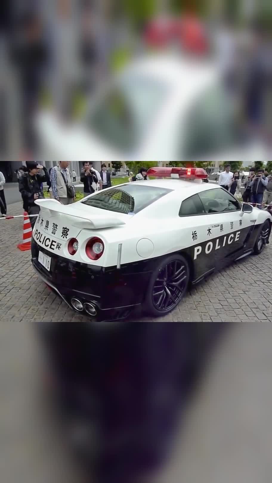 最强nissanr35-gtr警车,哪个敢飚车