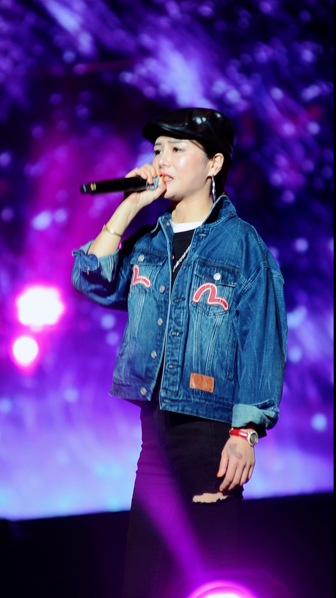 全民金曲王#花姐感谢现场来看她演出的粉丝们,真好