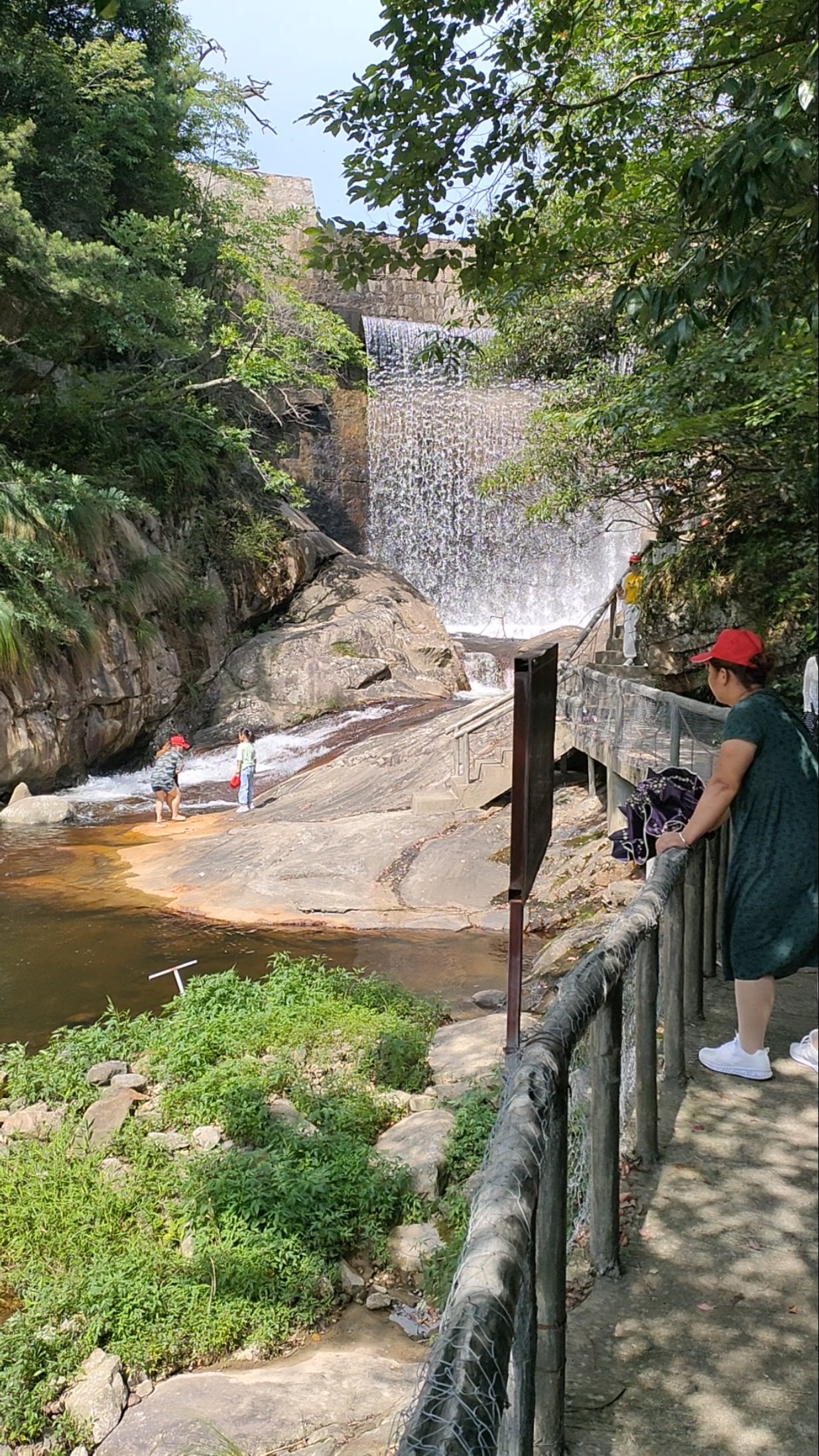 明堂山脚下~葫芦河