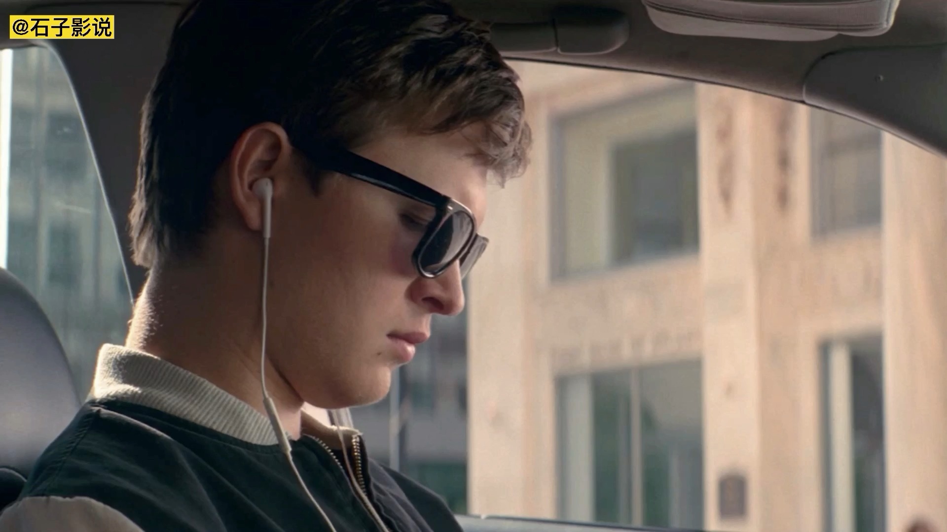 《极盗车神》天才车手小伙,当十年劫匪的专用司机,从未失手