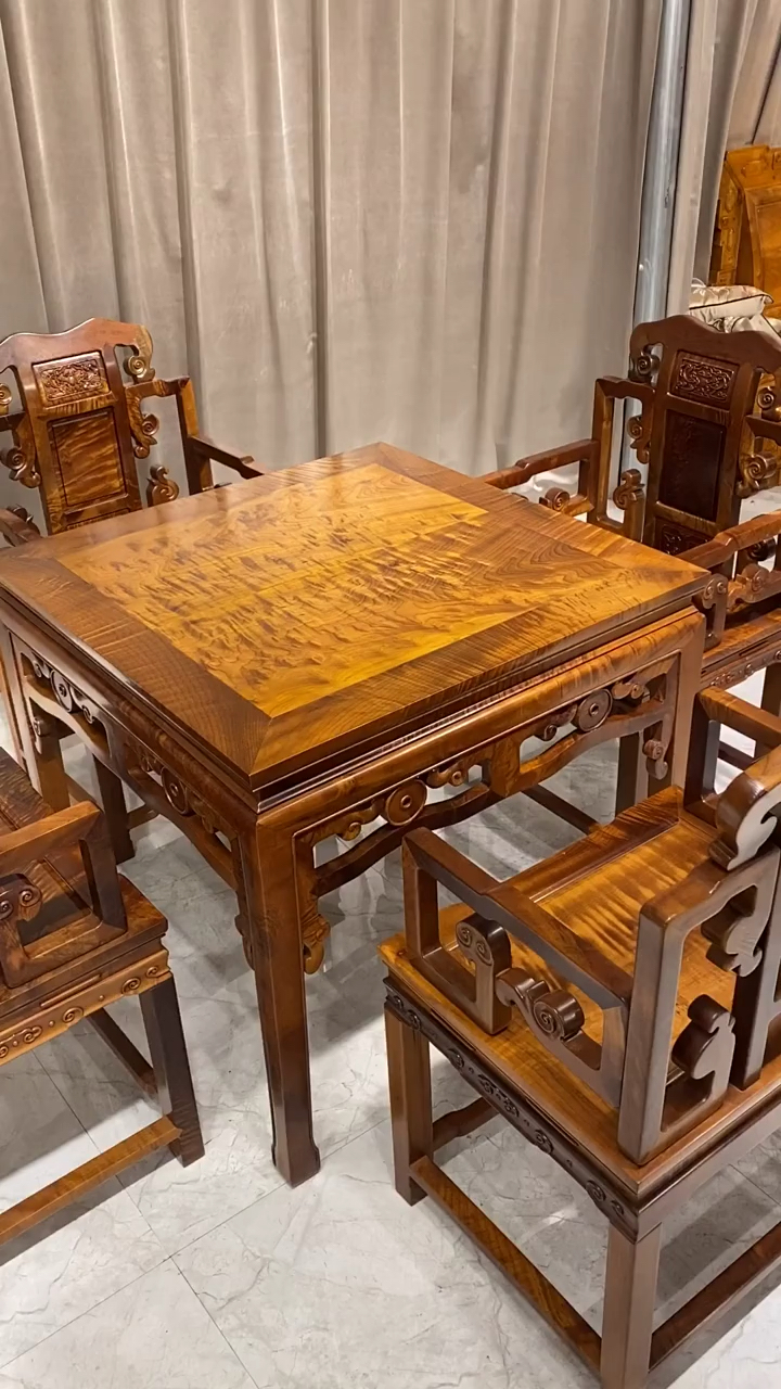 家具#金丝楠木八仙桌