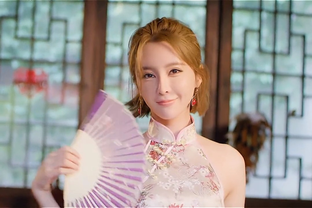 影视剪辑#你只是个散工,看见旗袍美女,你怎么顶啊!