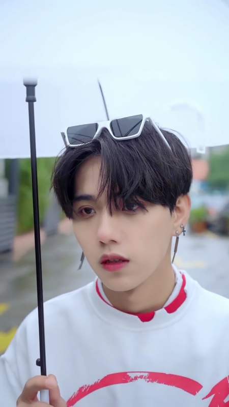 扫码下载度小视 发个视频 让别人知道 志鸿白马小志 28.13万粉丝