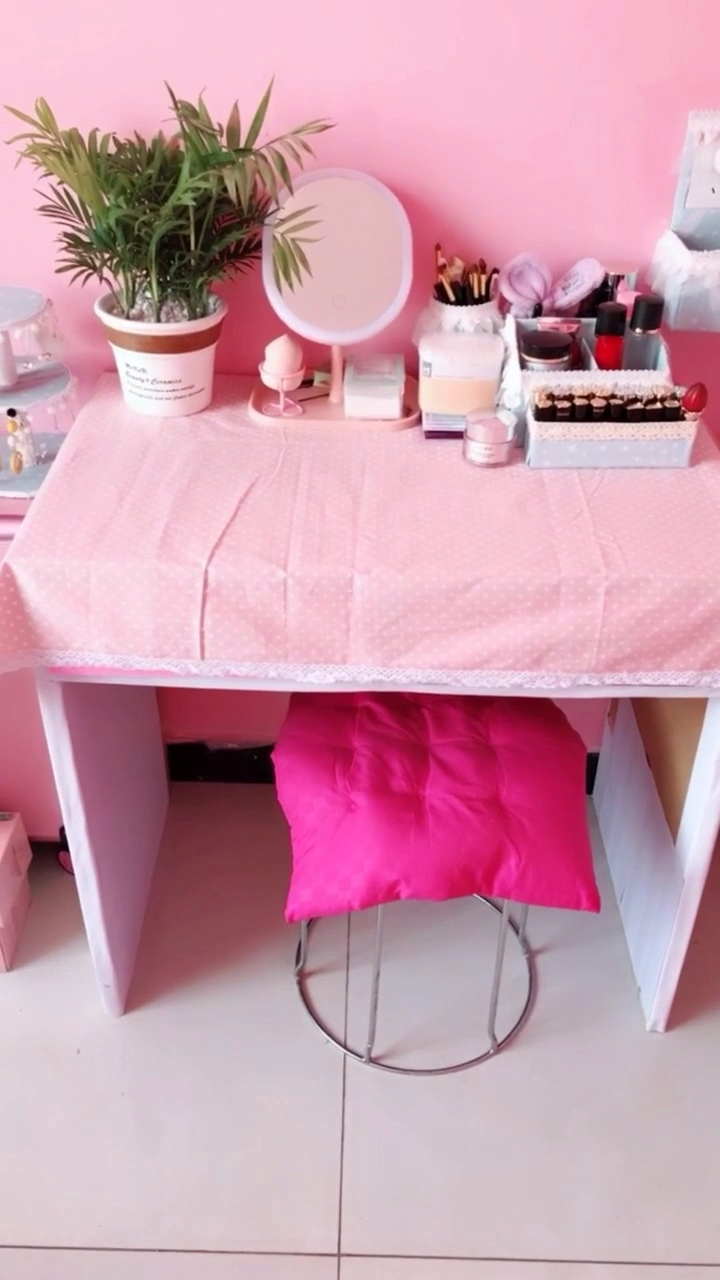 纸箱改造梳妆台