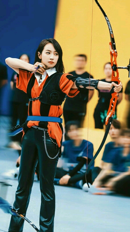 娱乐#宋茜双十环:有一种惊艳叫宋茜射箭:有一种非常惊艳,叫宋茜耸十