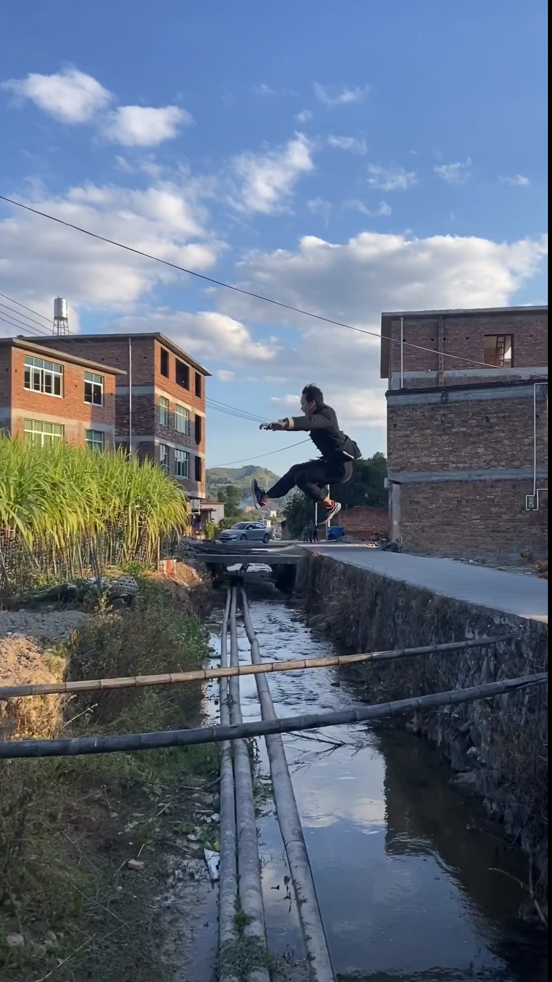 飞行模式#飞跃5米多远的河