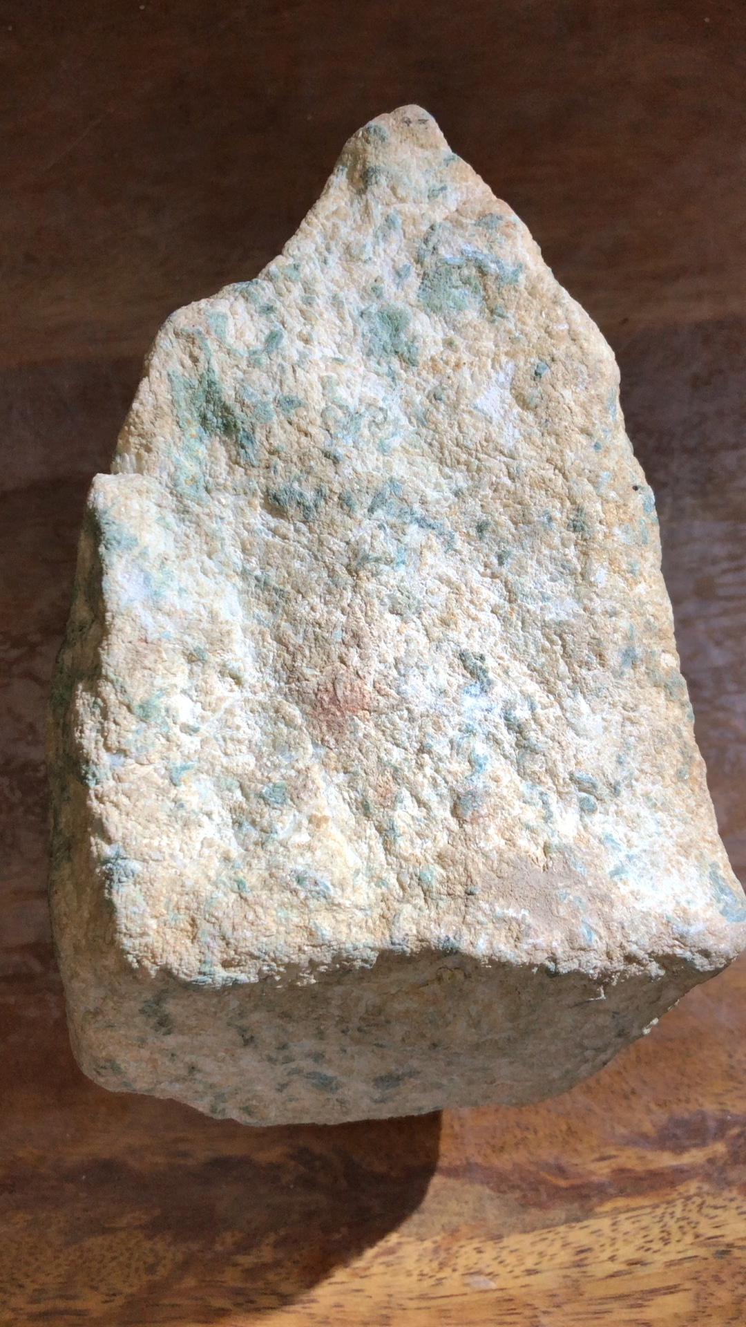 老木那 皮壳老辣 全身飘蓝花 断口处有化开迹象