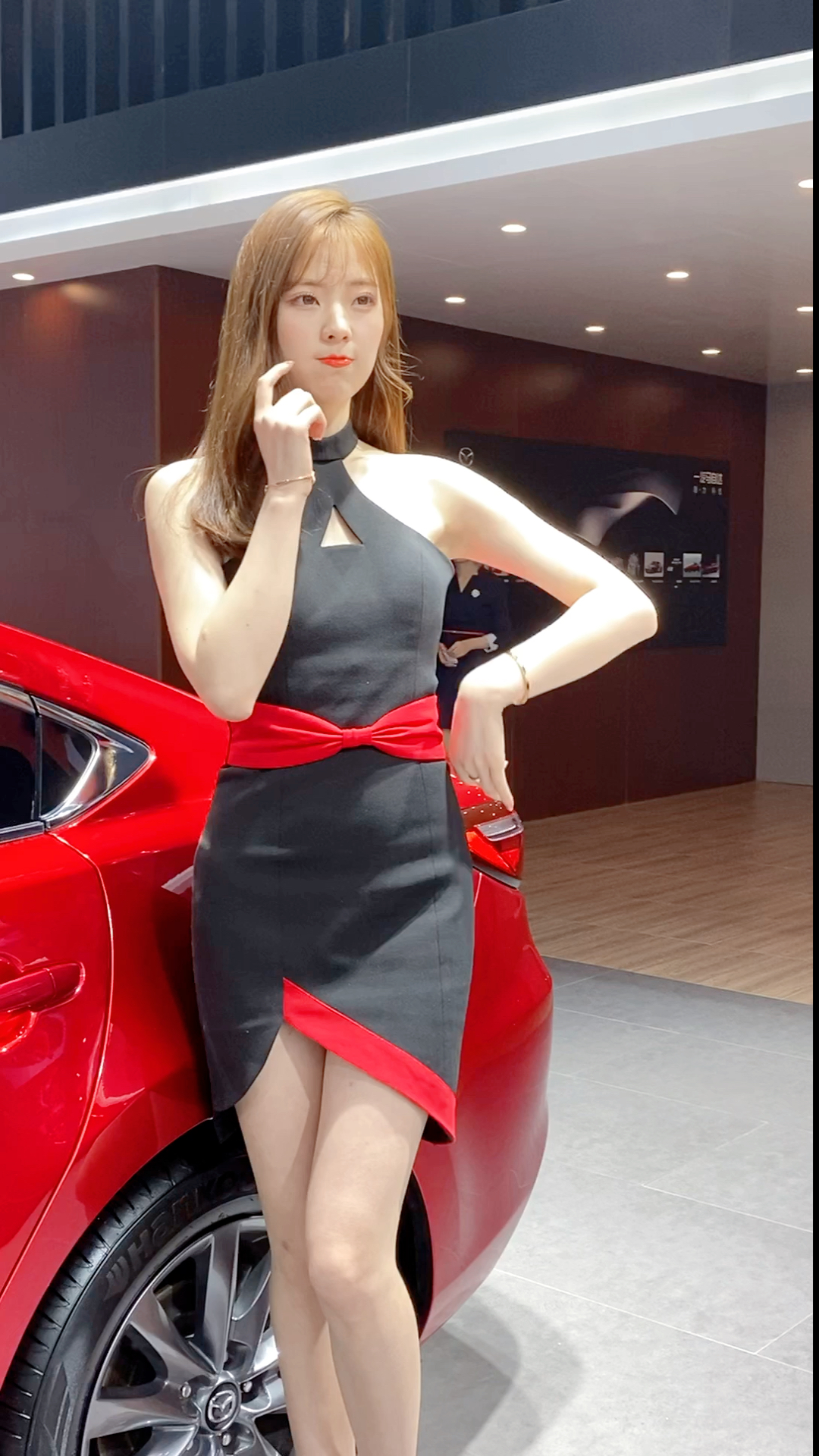 女大学生兼职模特