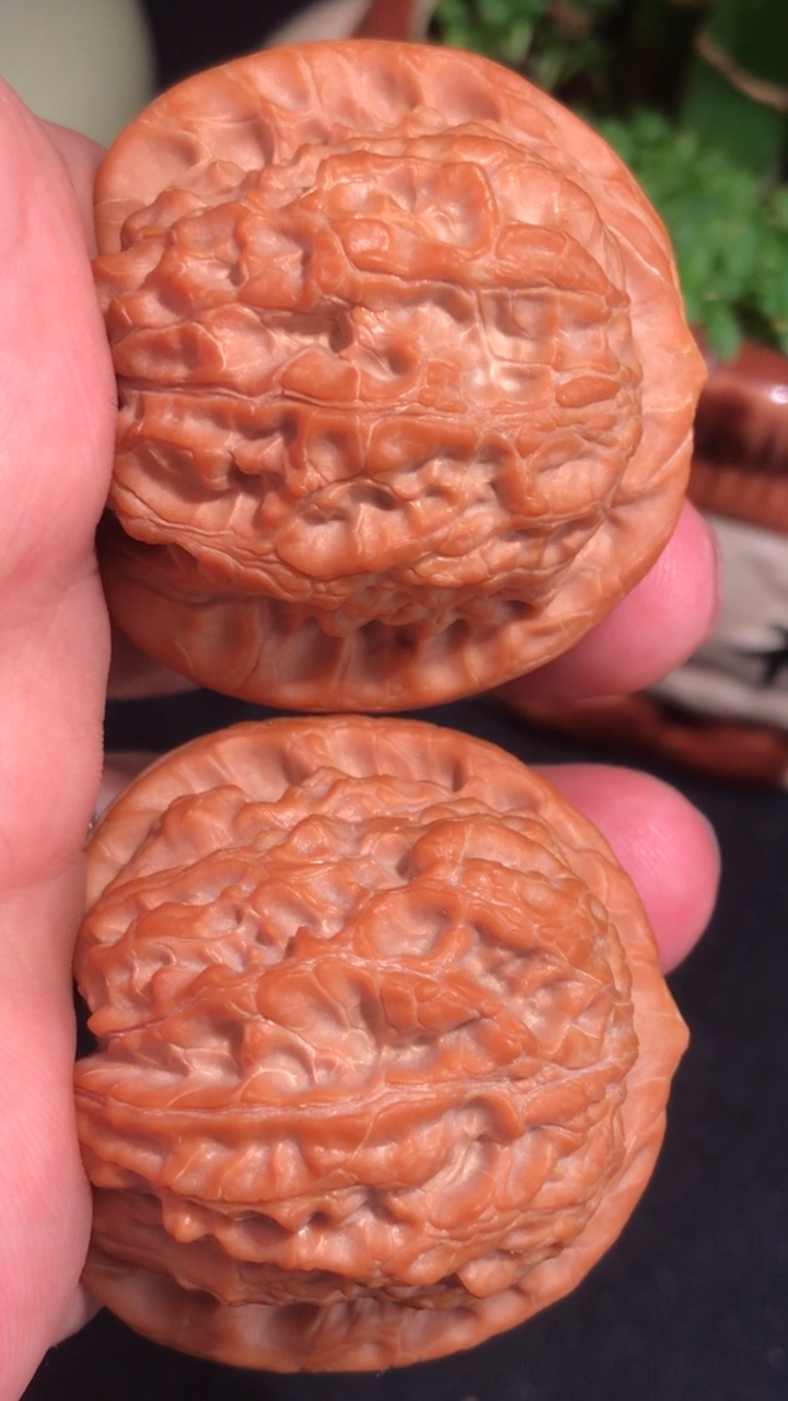 文玩核桃,众人都寻的血麒麟