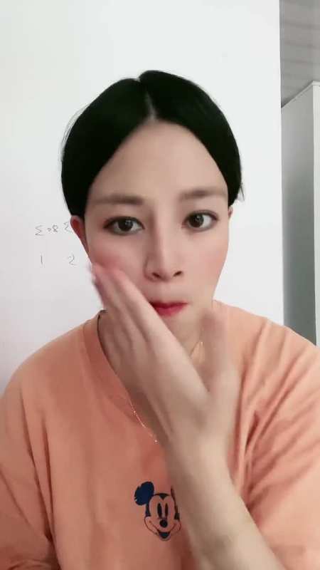 有些人说我老汤大我好多少,我就是爱打扮,我觉得形象很重要爱美的可以