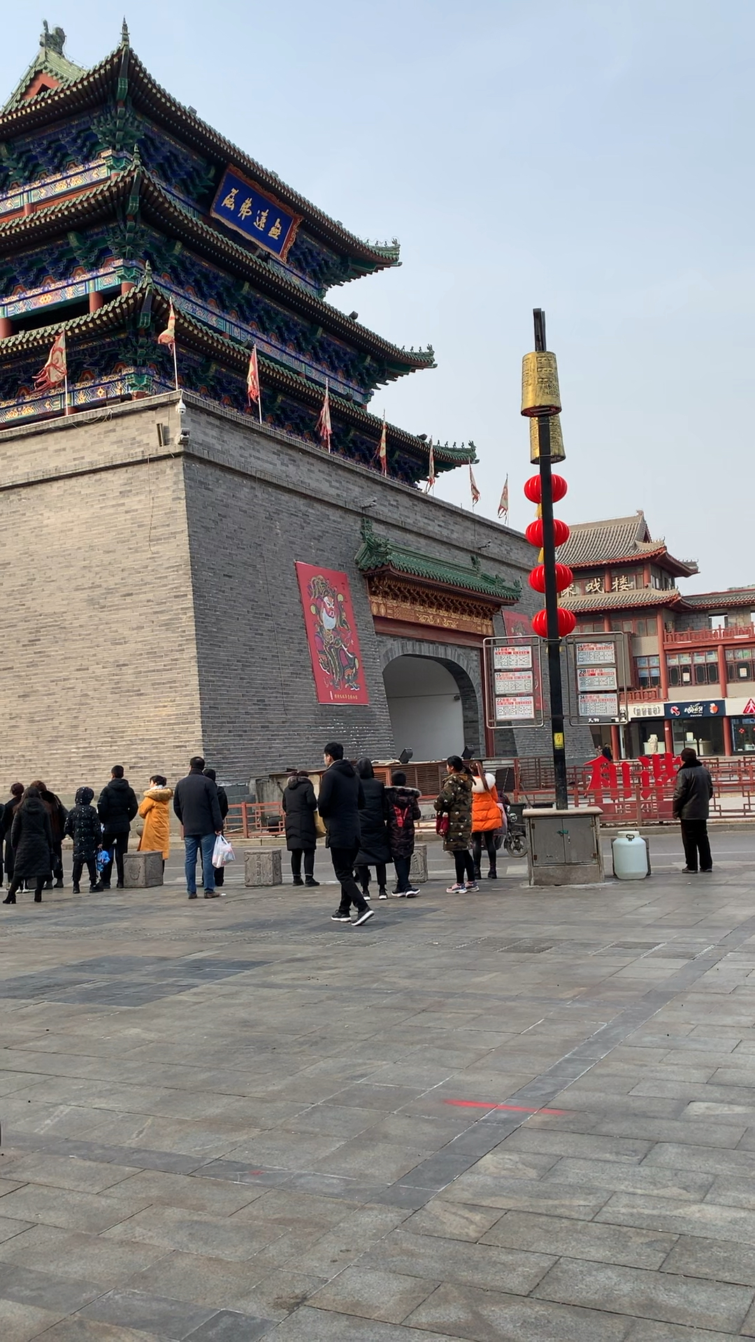 过年了,开封鼓楼广场