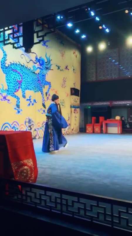 麒麟剧社社长郭德纲先生登场打銮驾谁说京剧不郭德纲-度小视