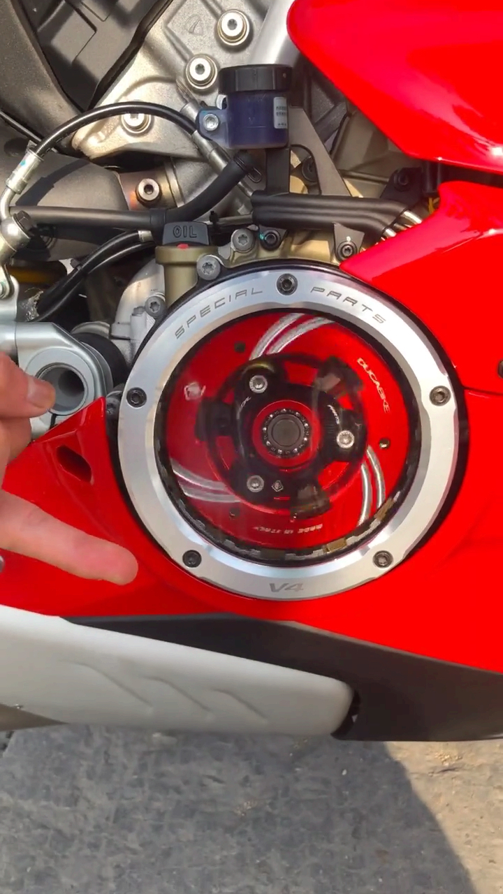 杜卡迪透明发动机