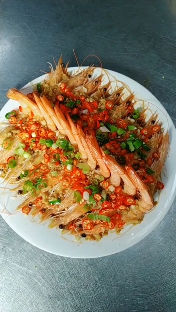 蒜蓉粉丝开边虾做法好吃好看简单易学