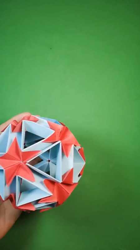 折纸绣球,又圆又好看,小孩子爱不释手,亲子好选择