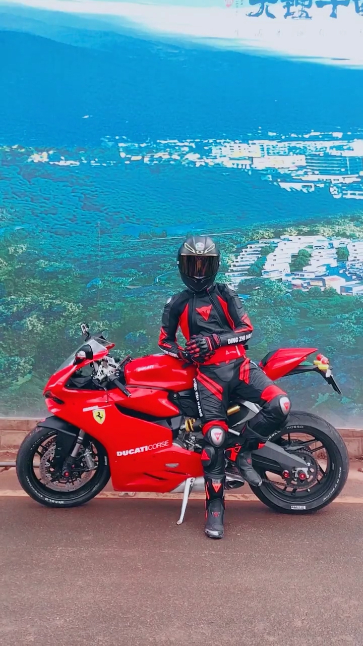 有喜欢我的小mm或者女骑士吗?一起压弯的那种!关注我!