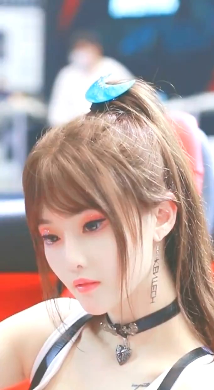 露兒大魔王_(o) 谪仙般的人儿