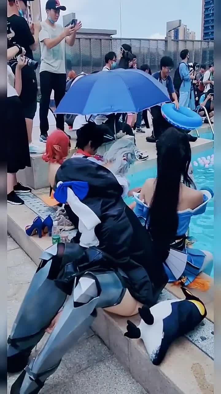 我要上热门#63_泳装漫展,你们参加过吗?#漫展#二次元