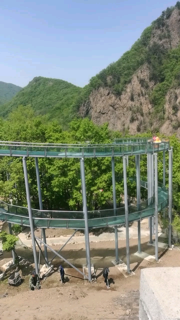 本溪关山湖高空玻璃漂流