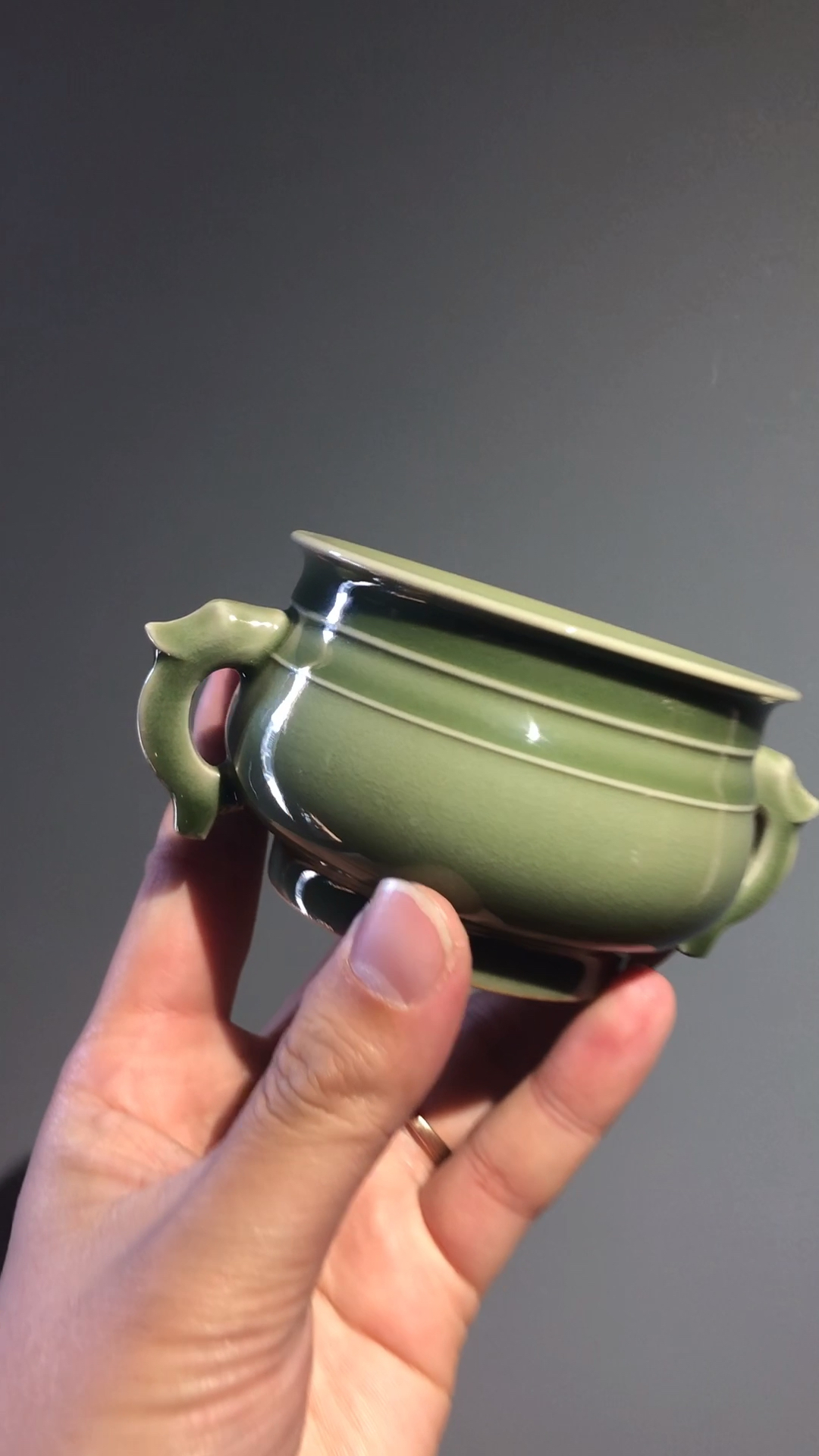 龙泉青瓷严少英越窑双耳炉