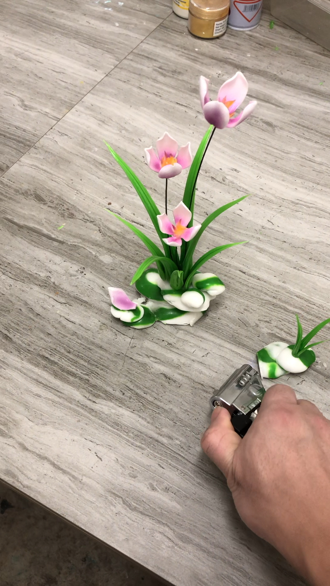 刚完成的糖艺小花