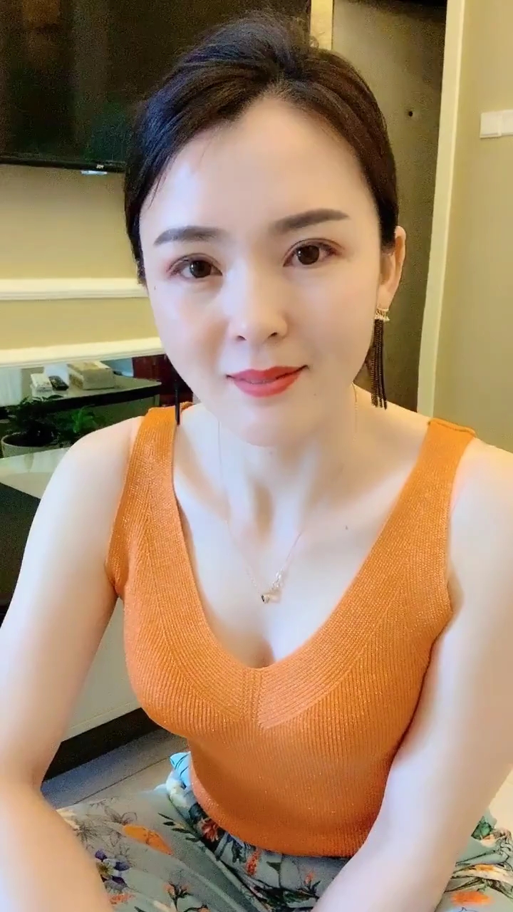 33岁离婚大女人