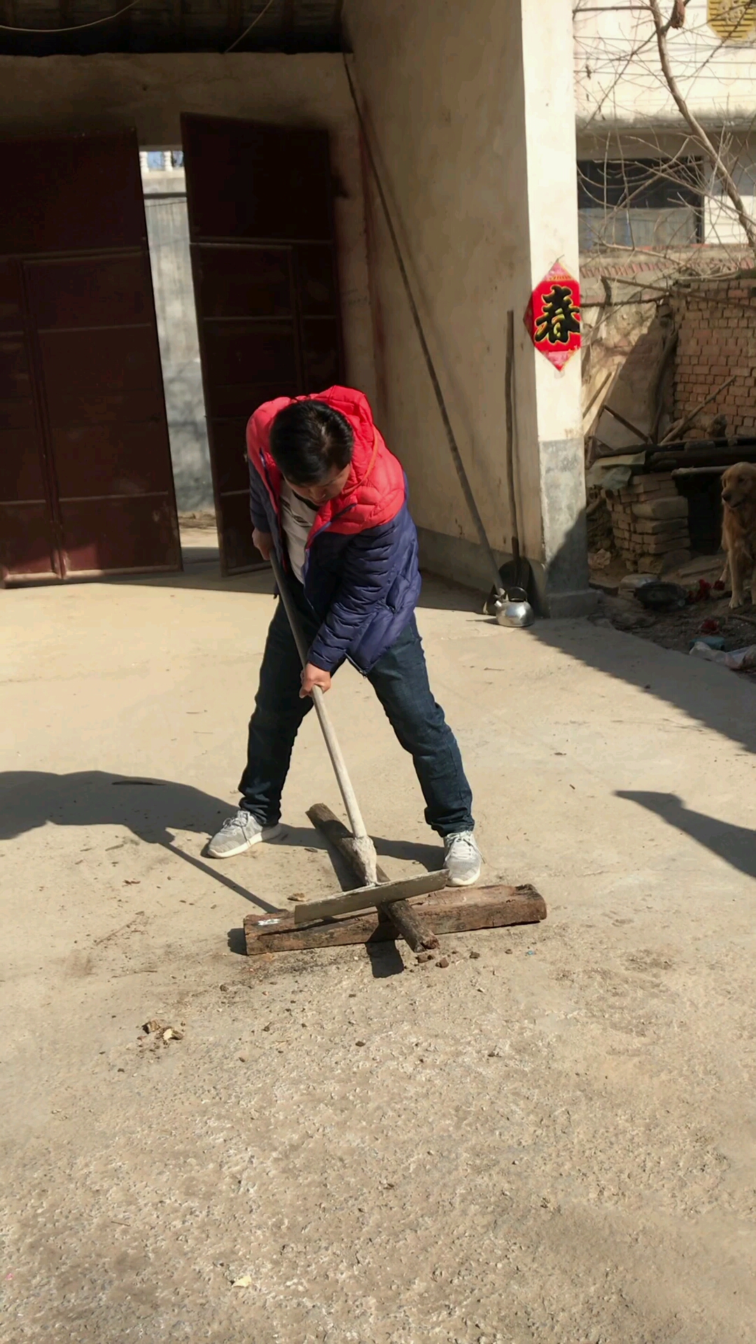 劈柴也需要技巧的!