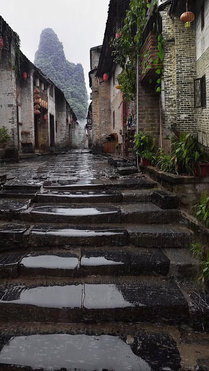 当你心情不好的时候就来听听下雨的声音吧,它能缓解