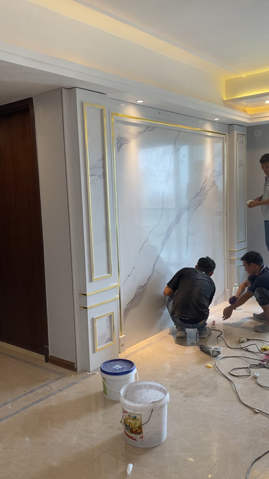 装修那些事儿#刚刚安装好的背景墙