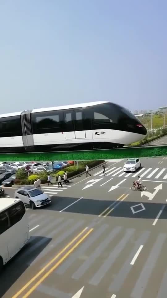 中国自主品牌(比亚迪云巴)无人驾驶,高智能化,支持中国创造,支持中国