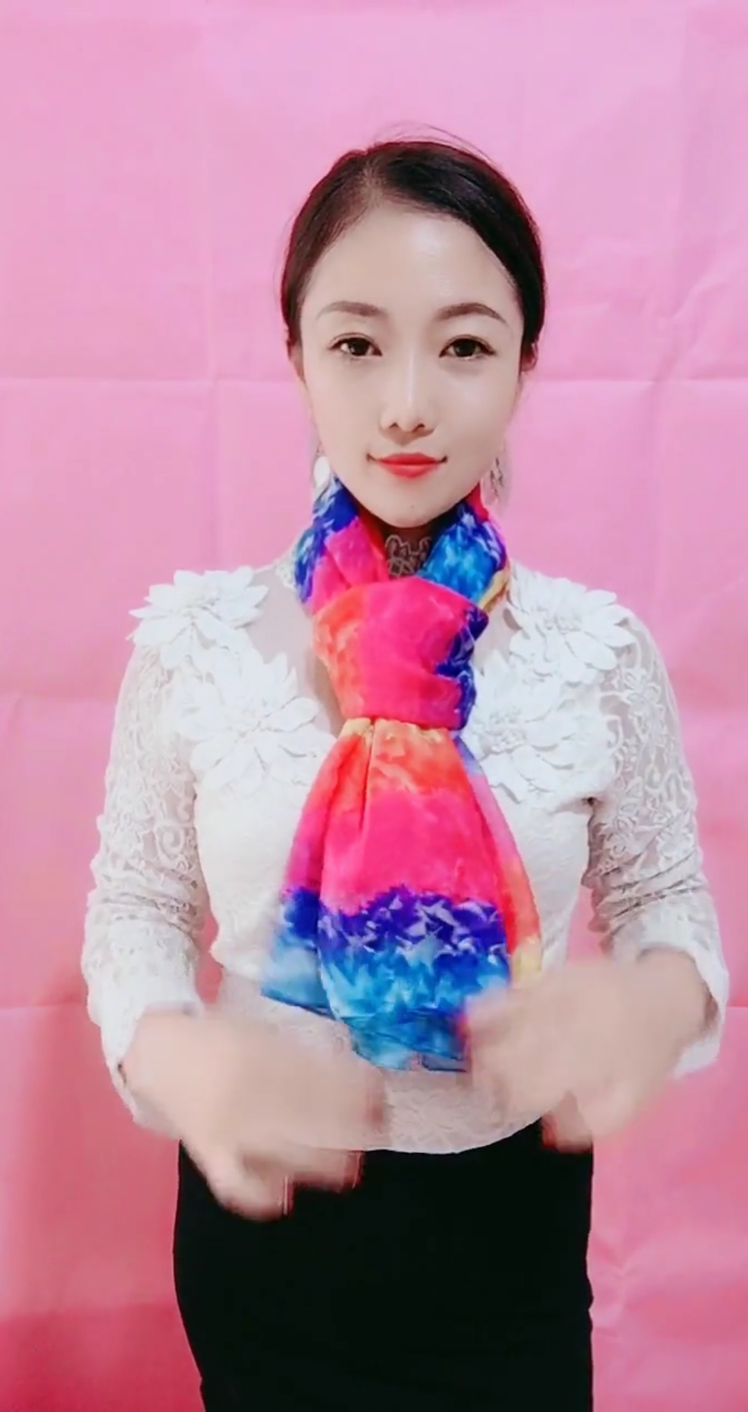 教你系漂亮的纱巾